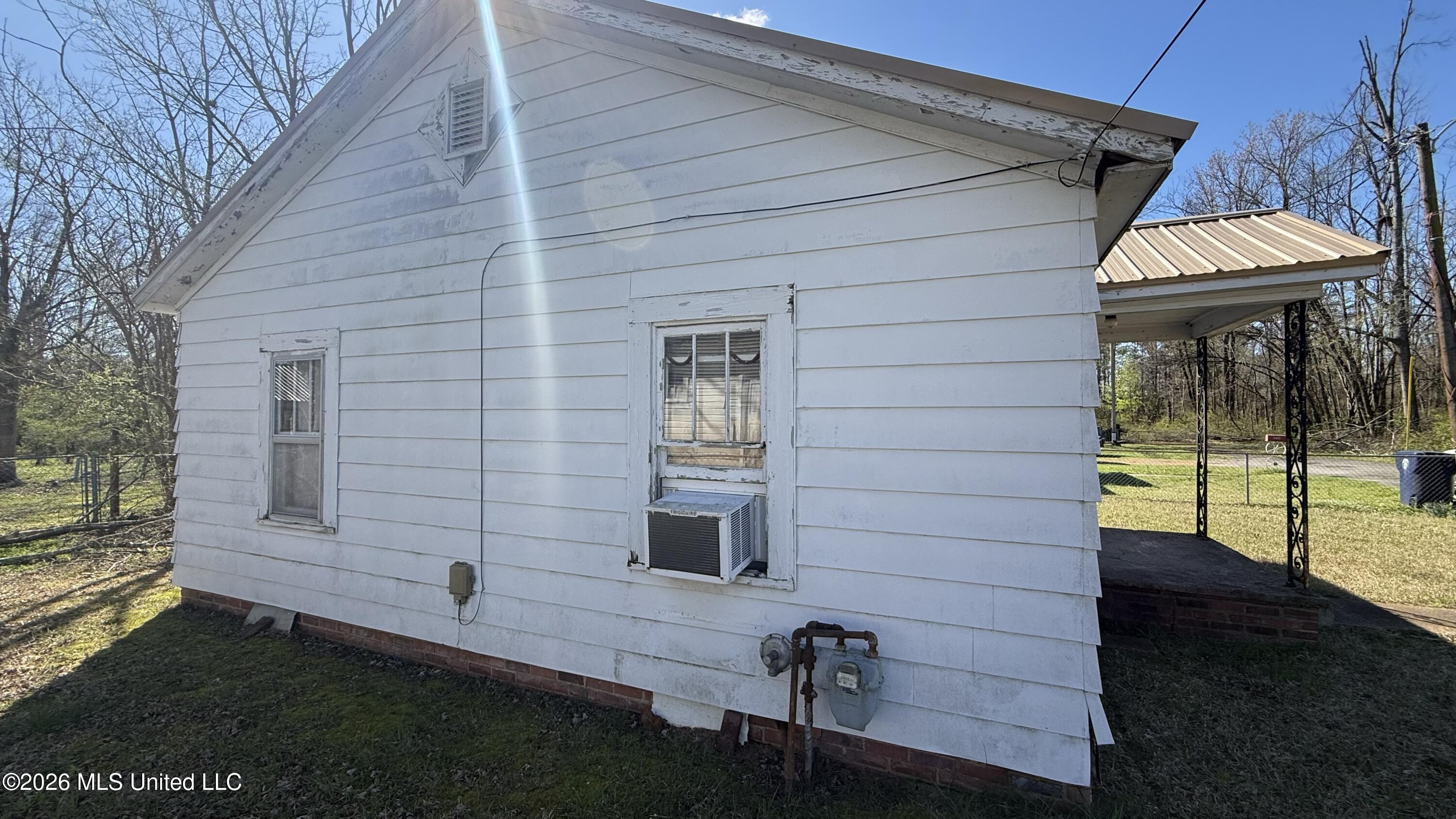 516 Highland Street Corinth, MS 38834 - Photo 2 of 25 IMG_7972