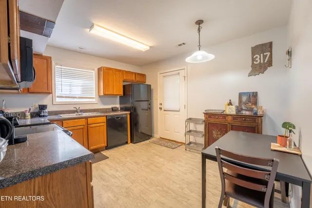 $220,000 | 908 Micro Way, Knoxville, TN 37912