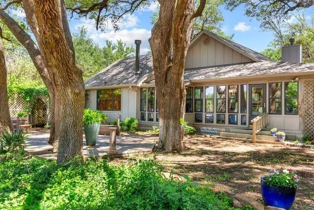 $3,500 | 501 Mulberry Street, Buffalo Gap, TX 79508