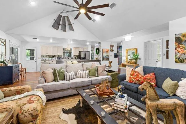 $3,500 | 501 Mulberry Street, Buffalo Gap, TX 79508