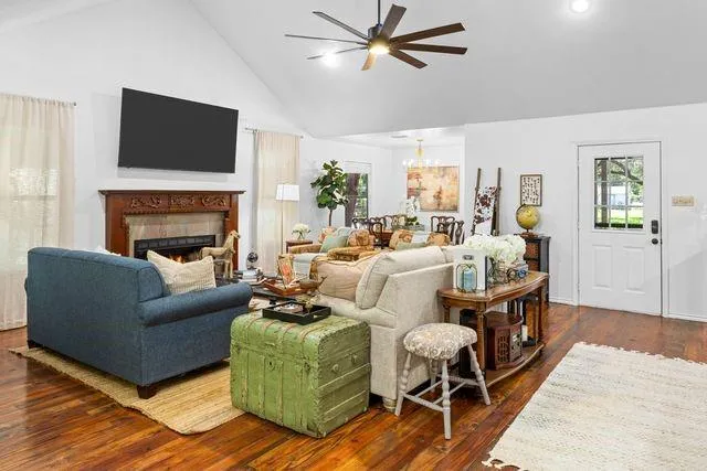 $3,500 | 501 Mulberry Street, Buffalo Gap, TX 79508