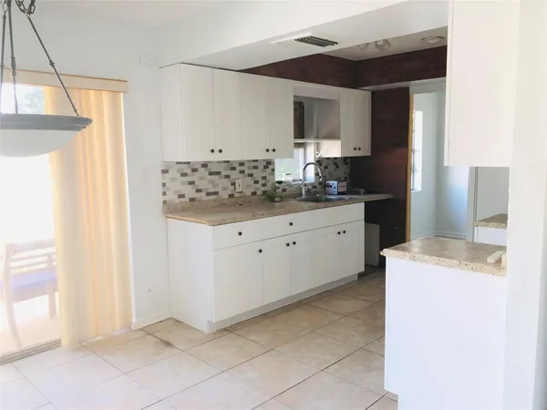 $699,000 | 575 Northwest 41st Street, Fort Lauderdale, FL 33309