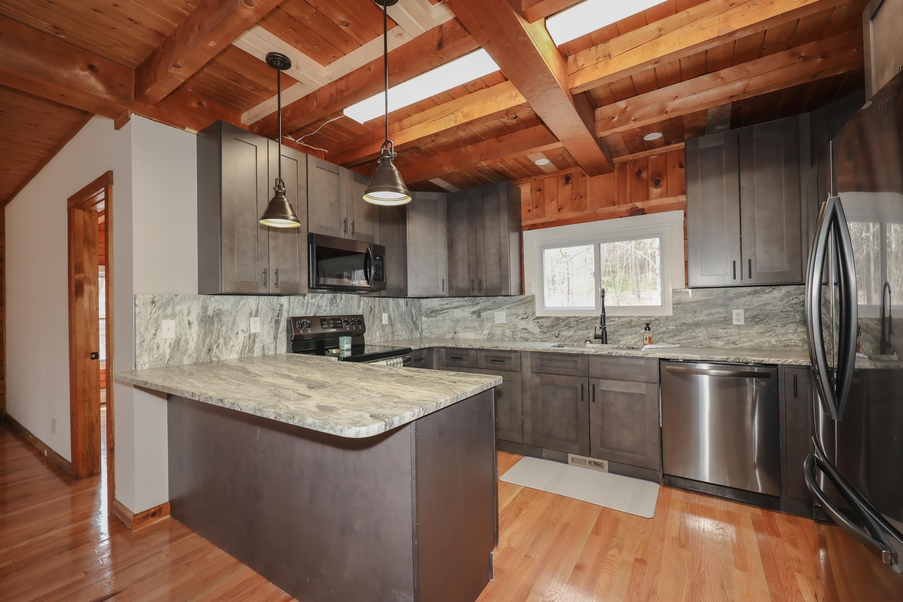 22 Pleasant Hill Road Deerfield, NH 03037 - Photo 8 of 40