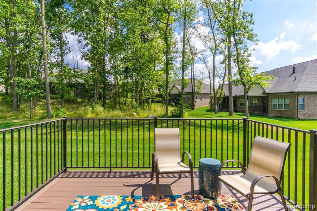 3191 Blossom Ridge Boulevard Rochester, MI 48306 - Photo 23 of 39