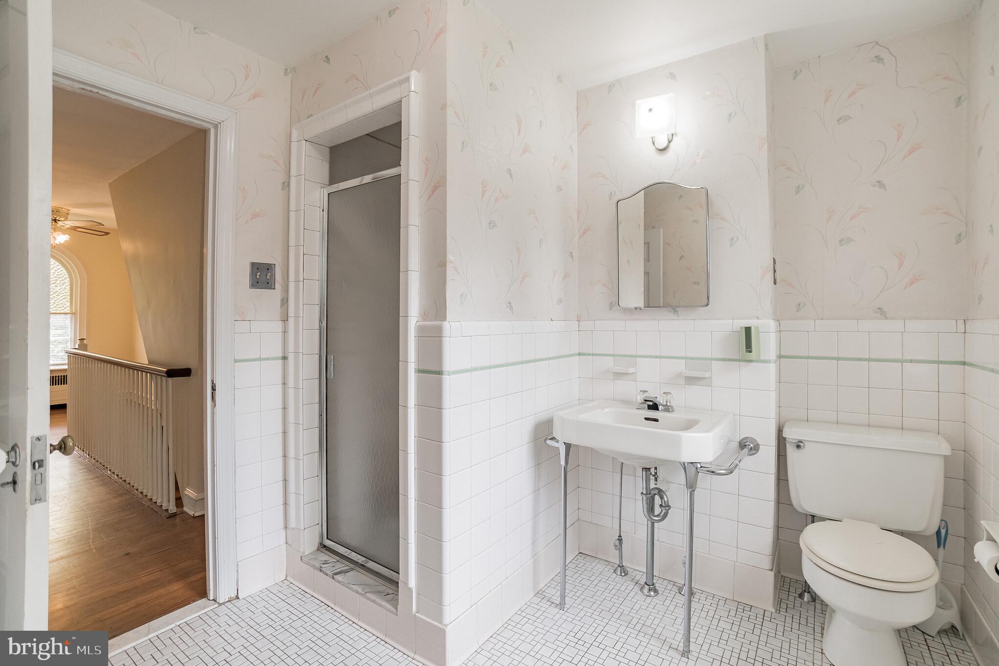 235 East Rose Tree Road Media, PA 19063 - Photo 23 of 31 Full Hall Bath