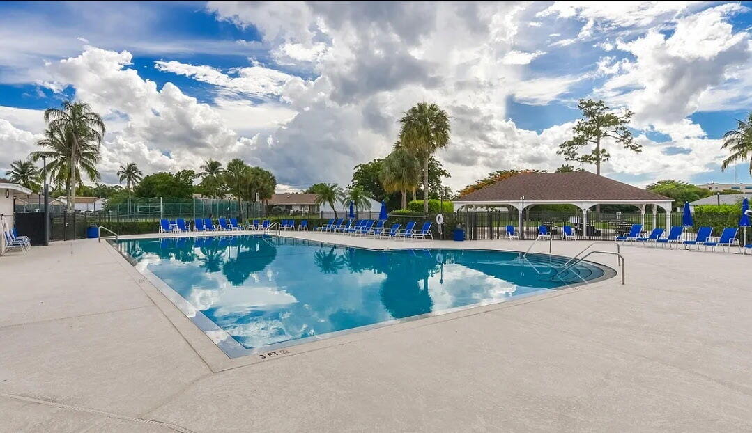 9607 Stones River Parkway Boca Raton, FL 33428 - Photo 2 of 12 6451095895587443219