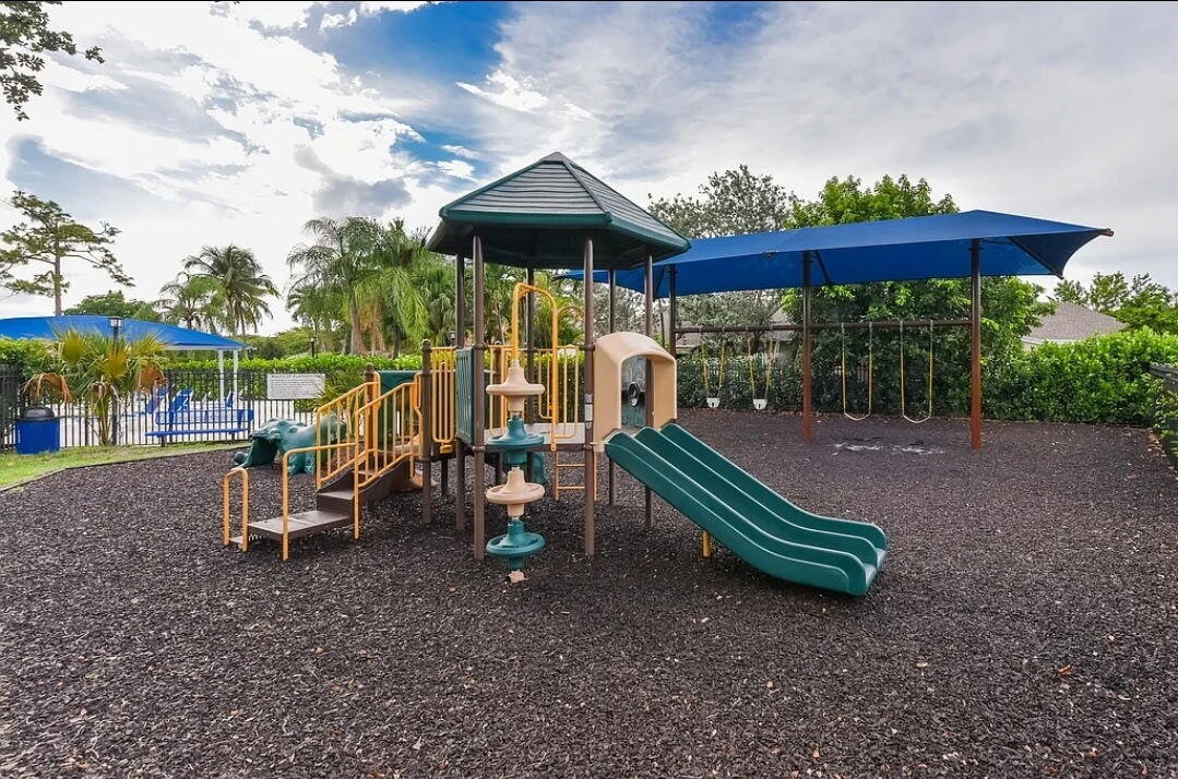 9607 Stones River Parkway Boca Raton, FL 33428 - Photo 4 of 12 242737489239984105
