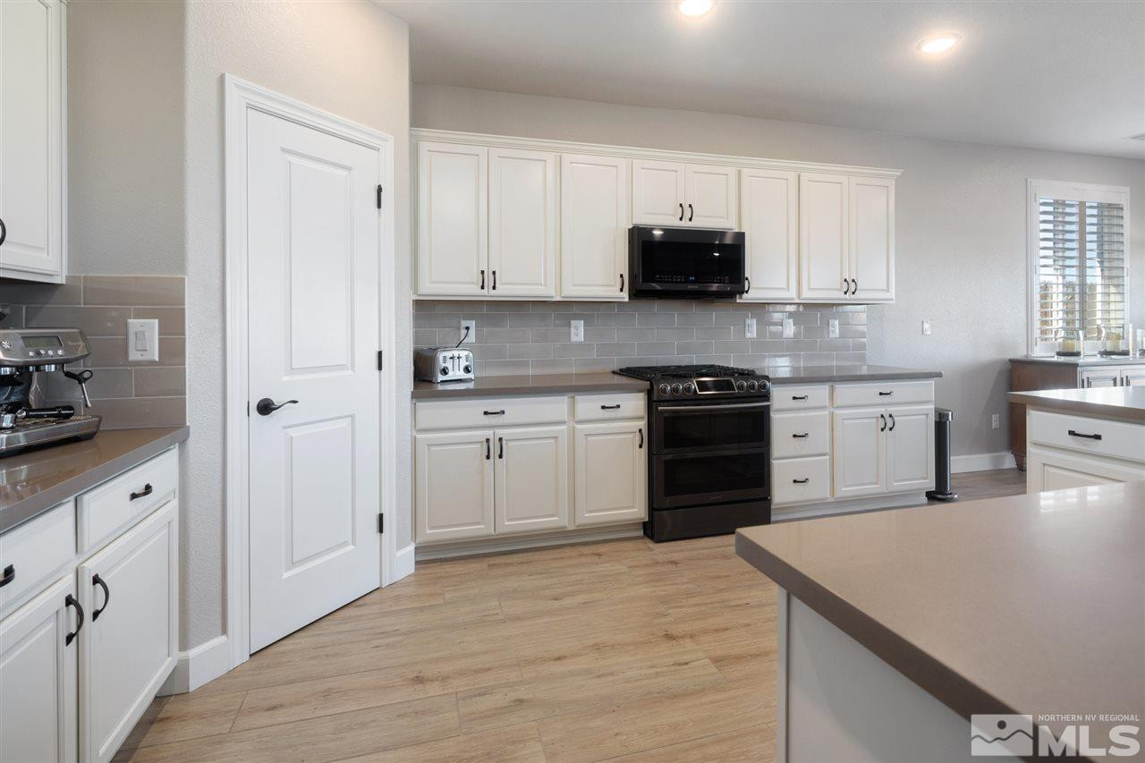 512 Beckwourth Drive Reno, NV 89506 - Photo 6 of 27 Photo 6