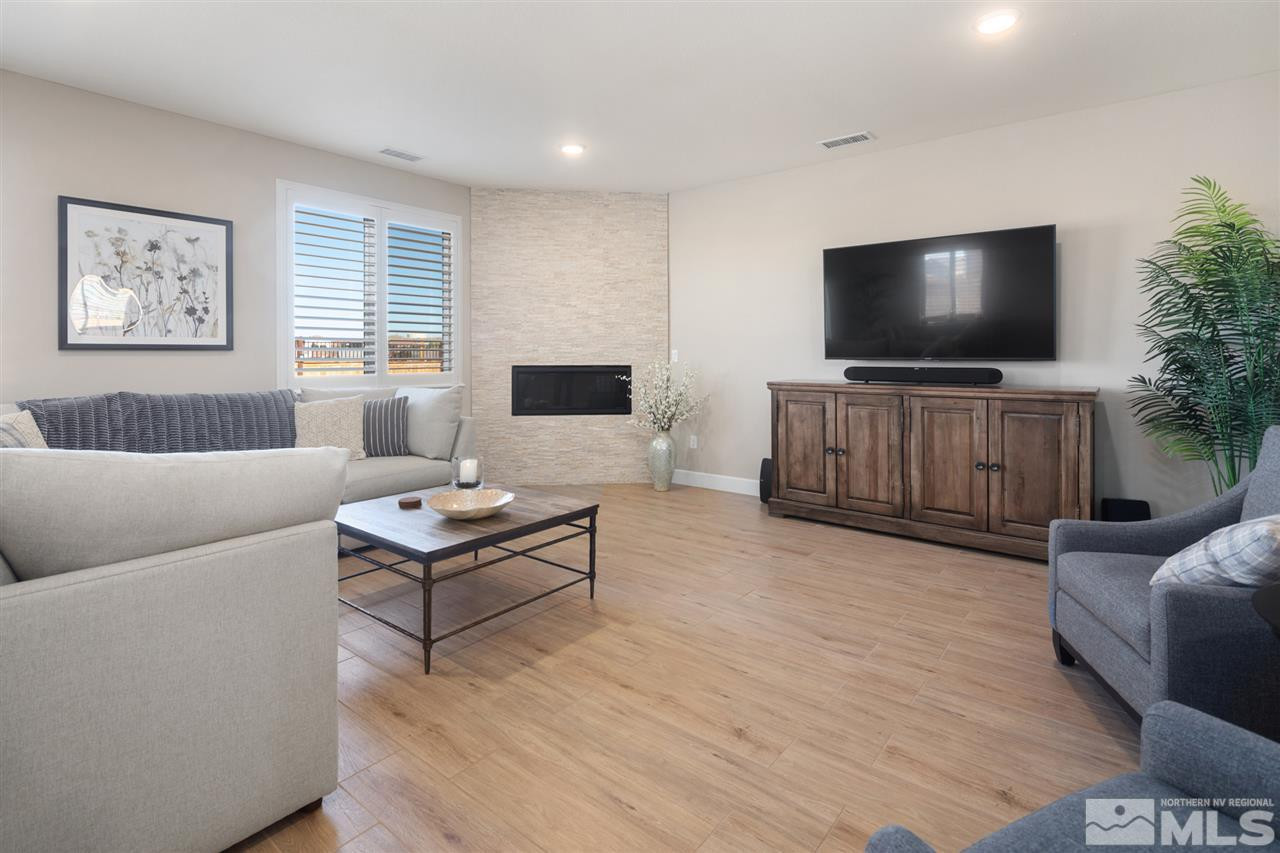 512 Beckwourth Drive Reno, NV 89506 - Photo 9 of 27 Photo 9