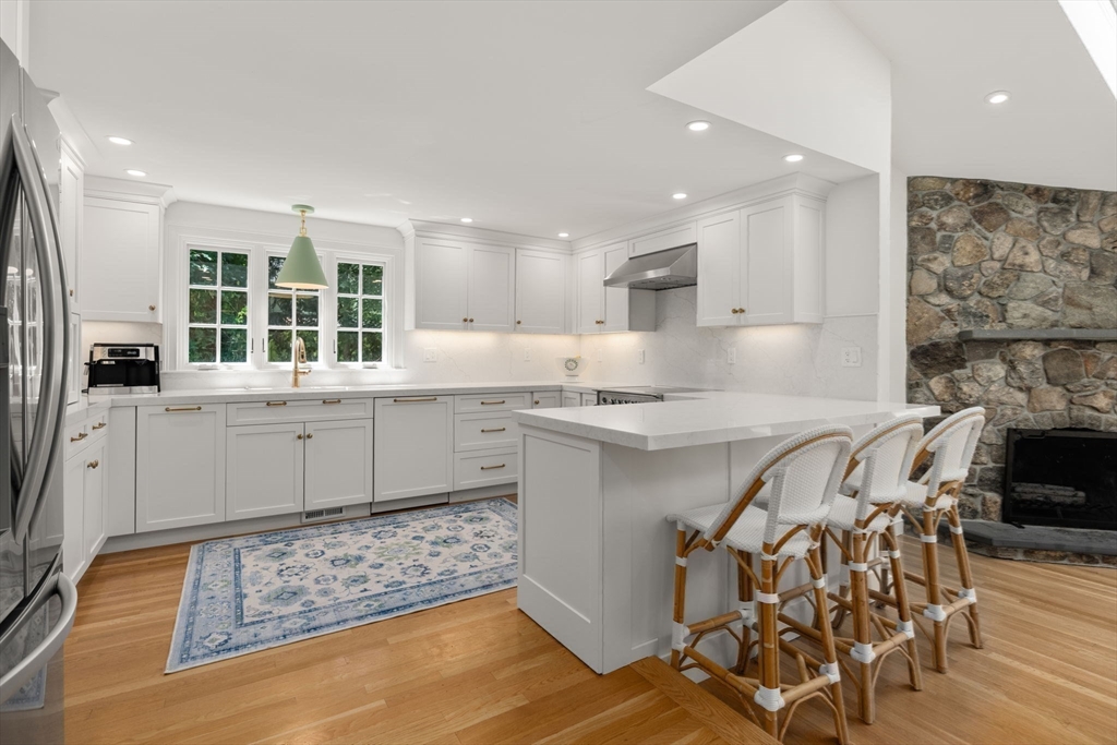99 Parker Road Wellesley, MA 02482 - Photo 10 of 37