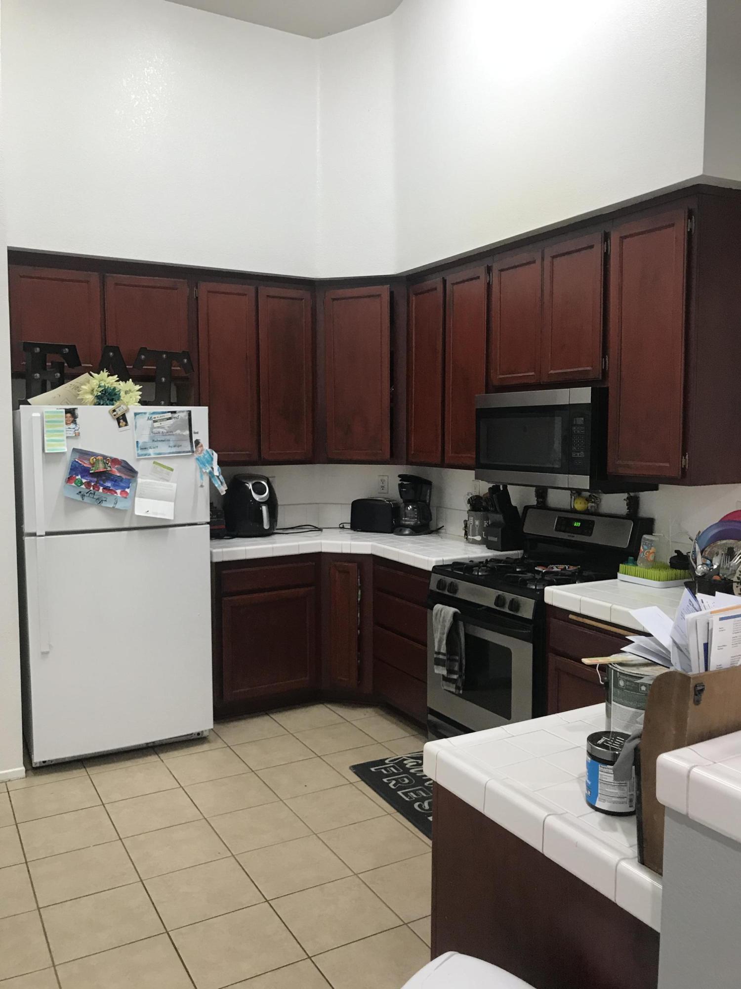2824 Chuckwagon Road Palmdale, CA 93550 - Photo 16 of 28 C7B2B7B0-D8EA-4393-BB0D-14DE7DB59C9A
