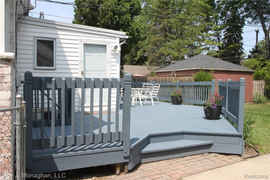 452 Moran Road Grosse Pointe, MI 48236 - Photo 22 of 24 IMG_5745.JPG