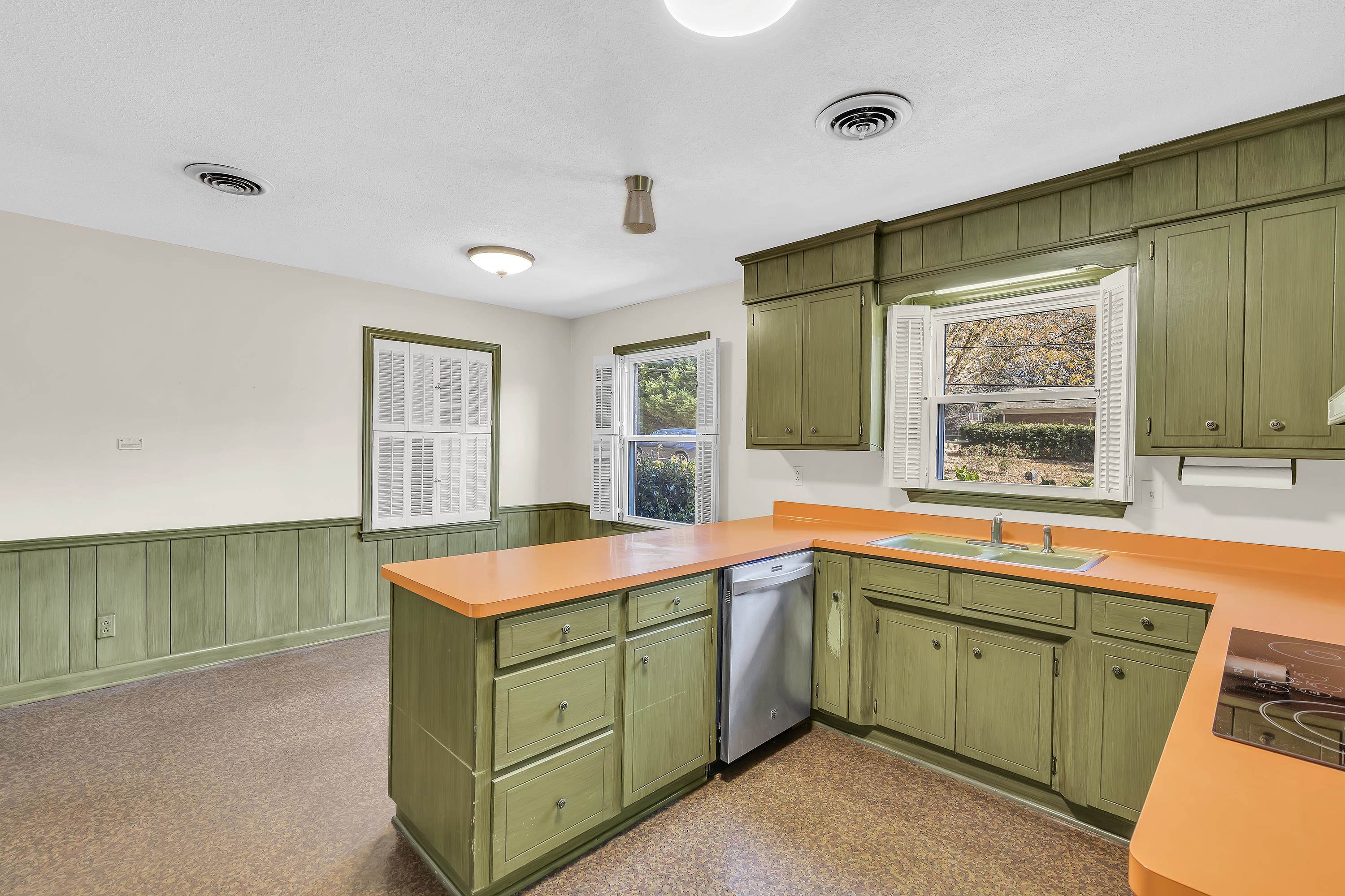 447 Ransdell Drive Spartanburg, SC 29307 - Photo 5 of 28 Gallery Image 5