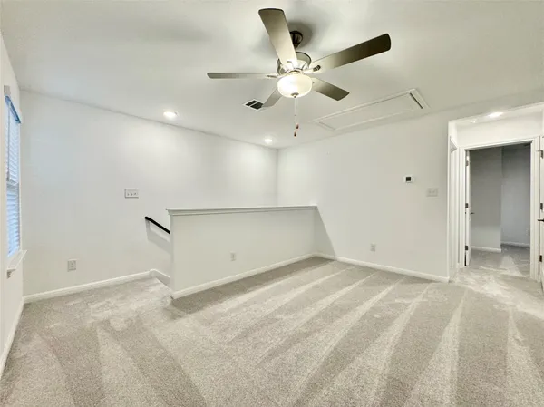$2,050 | 611 Emory Xing Boulevard, Hutto, TX 78634