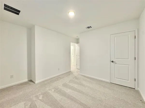 $2,050 | 611 Emory Xing Boulevard, Hutto, TX 78634