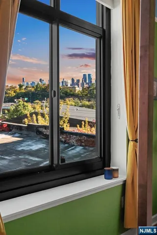 $699,000 | 518-536 Gregory Avenue, Unit C301, Weehawken, NJ 07086