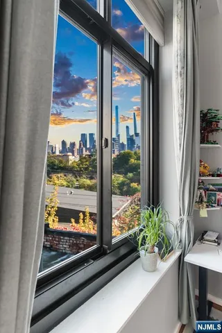 $699,000 | 518-536 Gregory Avenue, Unit C301, Weehawken, NJ 07086