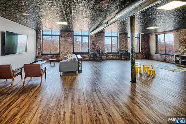 $699,000 | 518-536 Gregory Avenue, Unit C301, Weehawken, NJ 07086