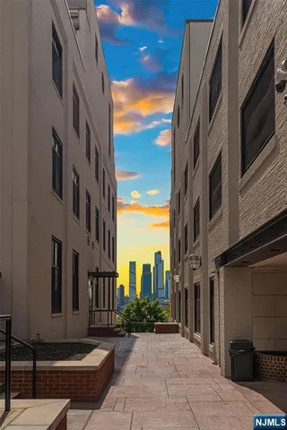 $699,000 | 518-536 Gregory Avenue, Unit C301, Weehawken, NJ 07086