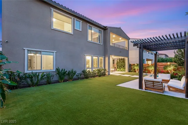 $1,795,000 | 182 Carmel Sky Street, Las Vegas, NV 89138