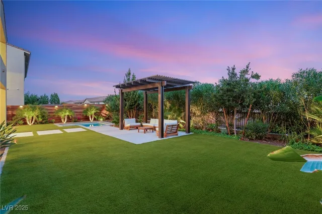 $1,795,000 | 182 Carmel Sky Street, Las Vegas, NV 89138