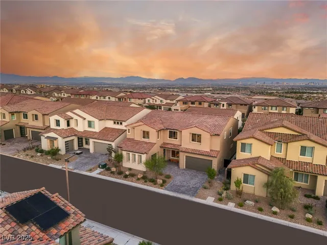 $1,795,000 | 182 Carmel Sky Street, Las Vegas, NV 89138