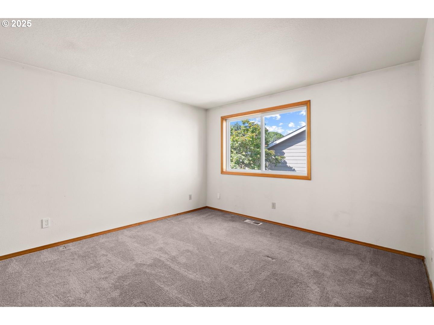 16679 Southwest Hargis Road Beaverton, OR 97007 - Photo 32 of 48 Gallery Image 32