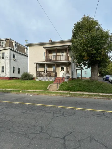 $1,800 | 232 Glen Street, New Britain, CT 06051