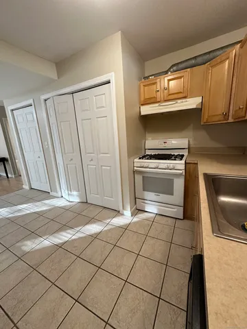 $1,800 | 232 Glen Street, New Britain, CT 06051