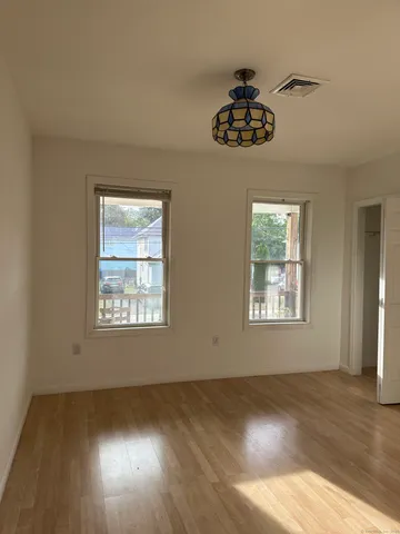 $1,800 | 232 Glen Street, New Britain, CT 06051