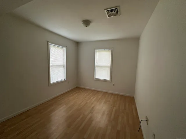 $1,800 | 232 Glen Street, New Britain, CT 06051