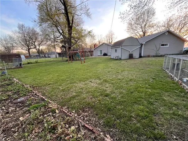 $275,000 | 734 North Leonard Street, Girard, KS 66743