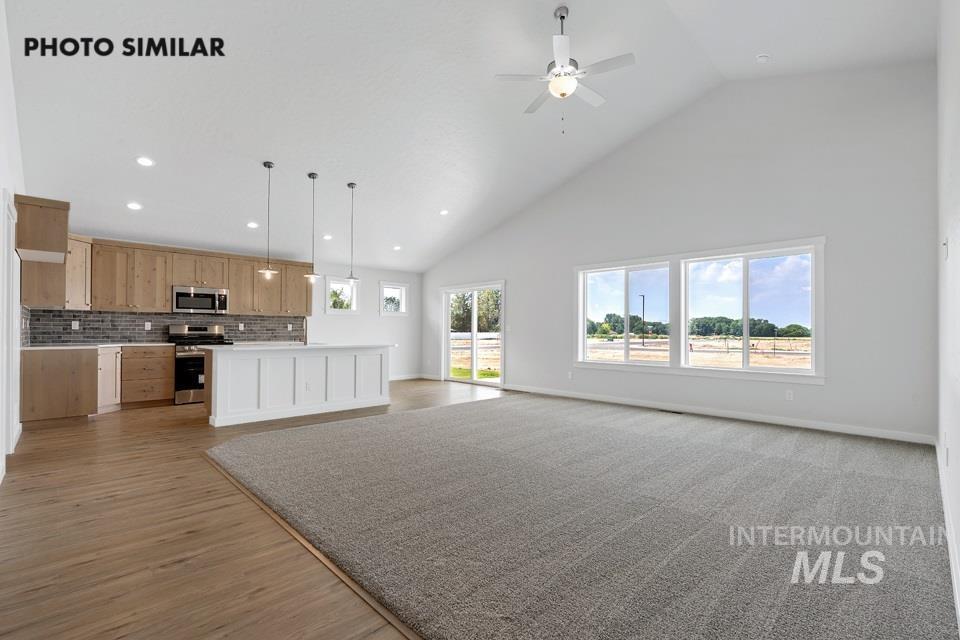 1668 Haystack Emmett, ID 83617 - Photo 2 of 33