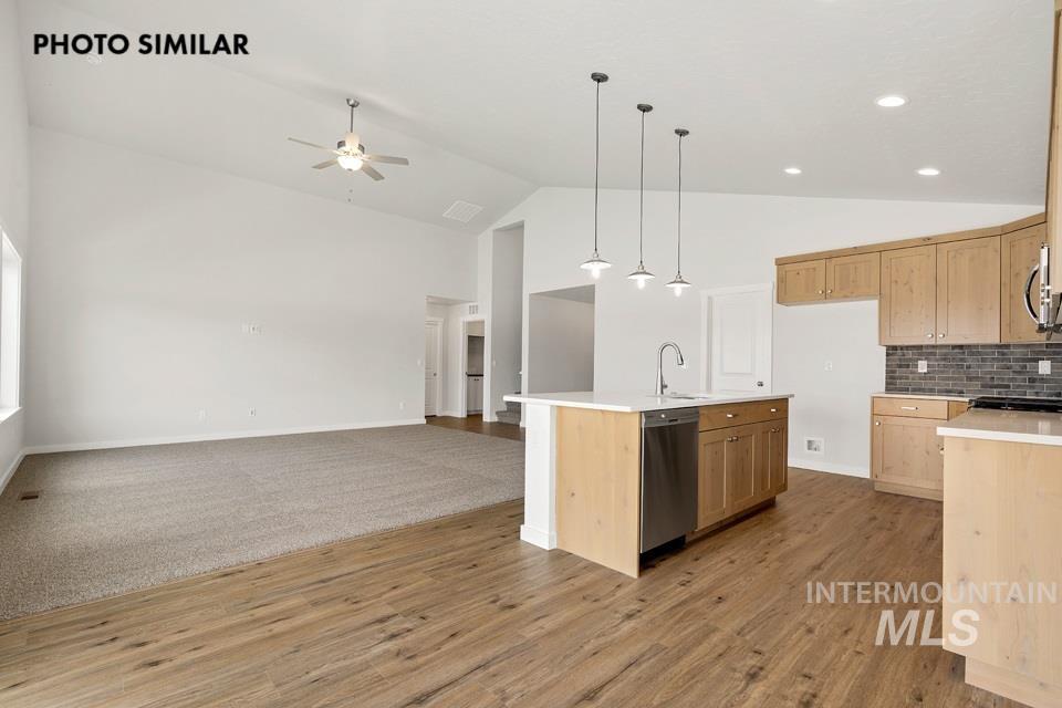 1668 Haystack Emmett, ID 83617 - Photo 5 of 33