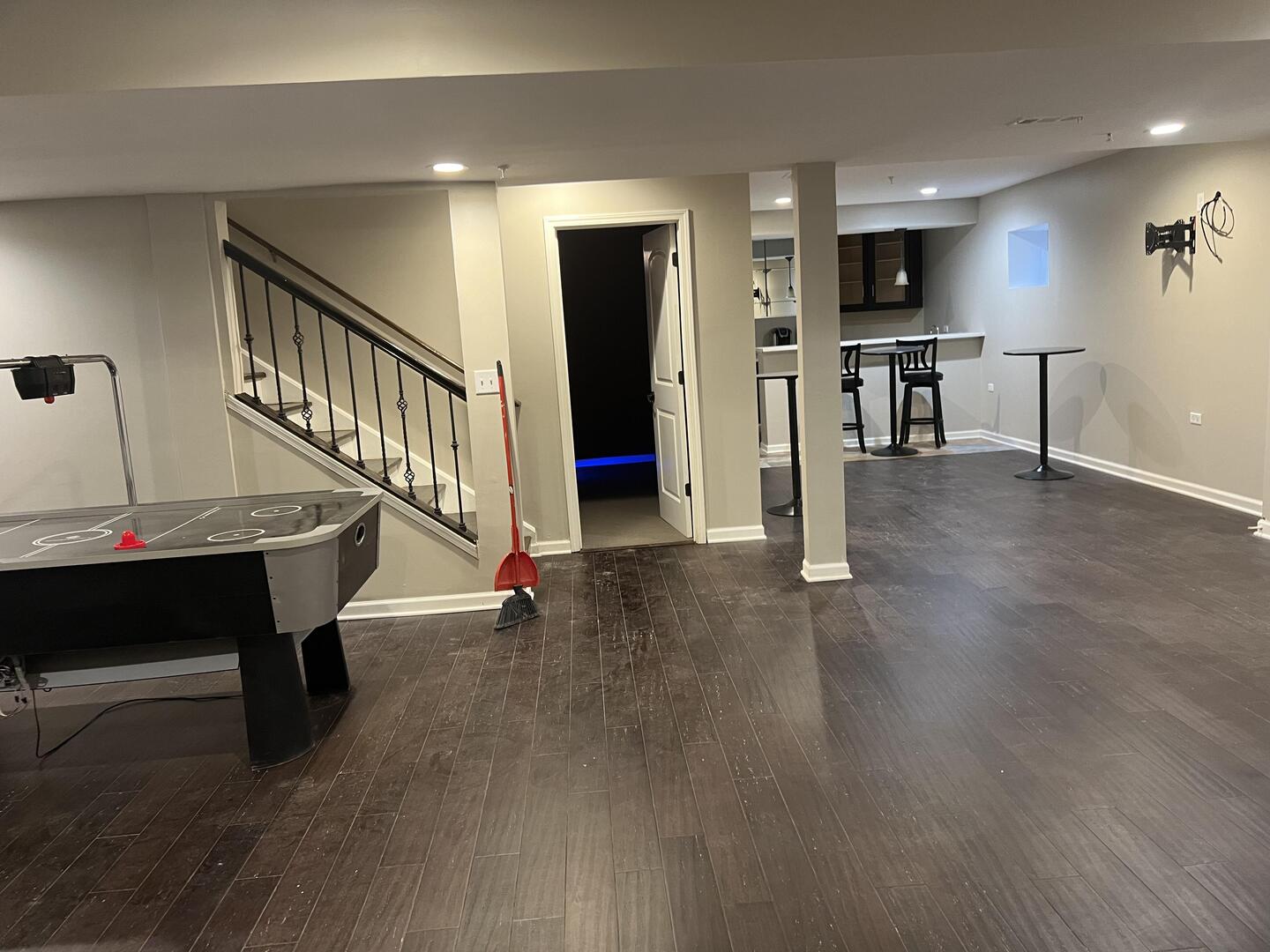 4429 203rd Street Matteson, IL 60443 - Photo 25 of 29 a view of a hallway with seating area