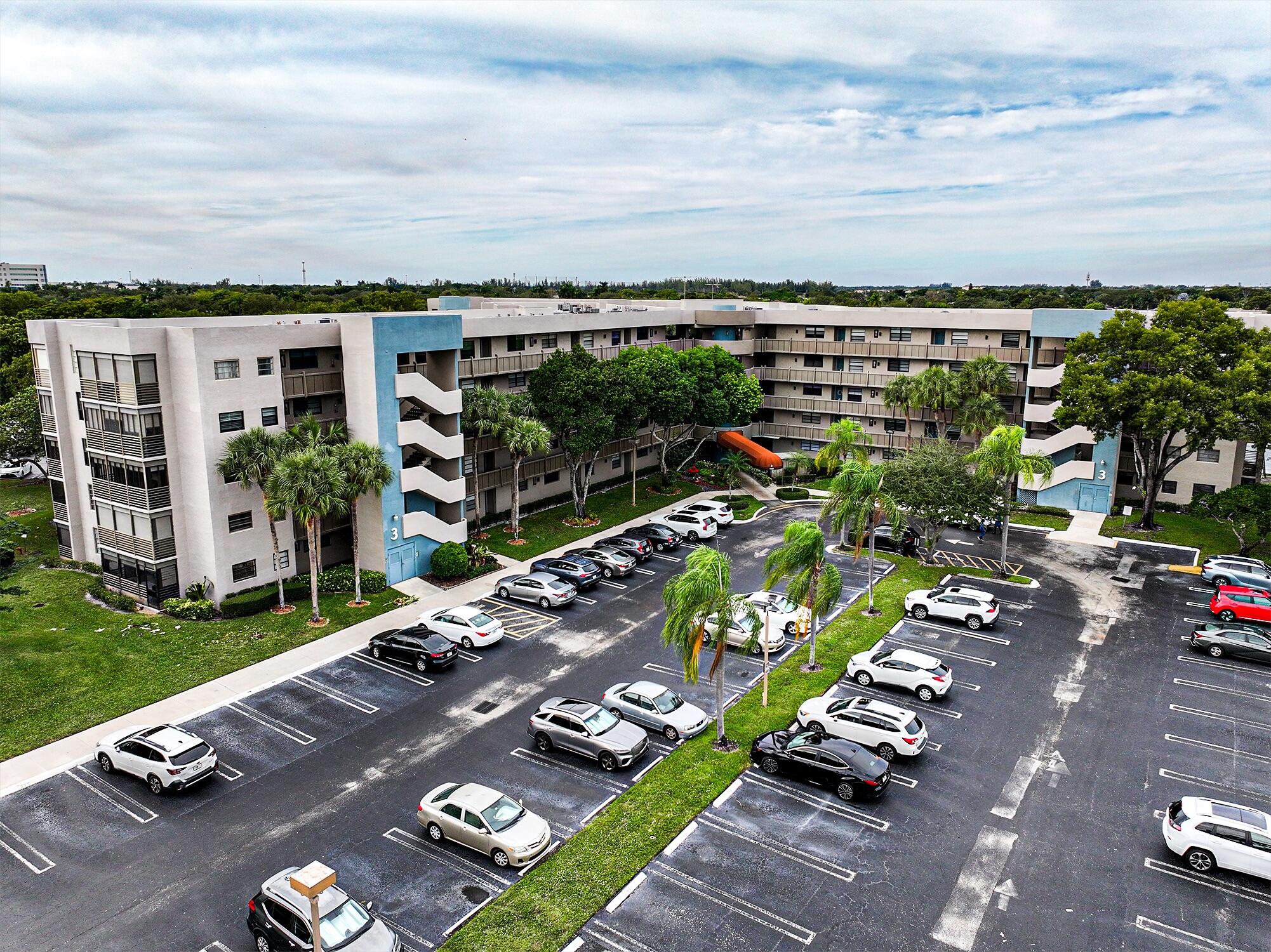 1100 Colony Point Circle, Unit 415 Pembroke Pines, FL 33026 - Photo 20 of 85 #20