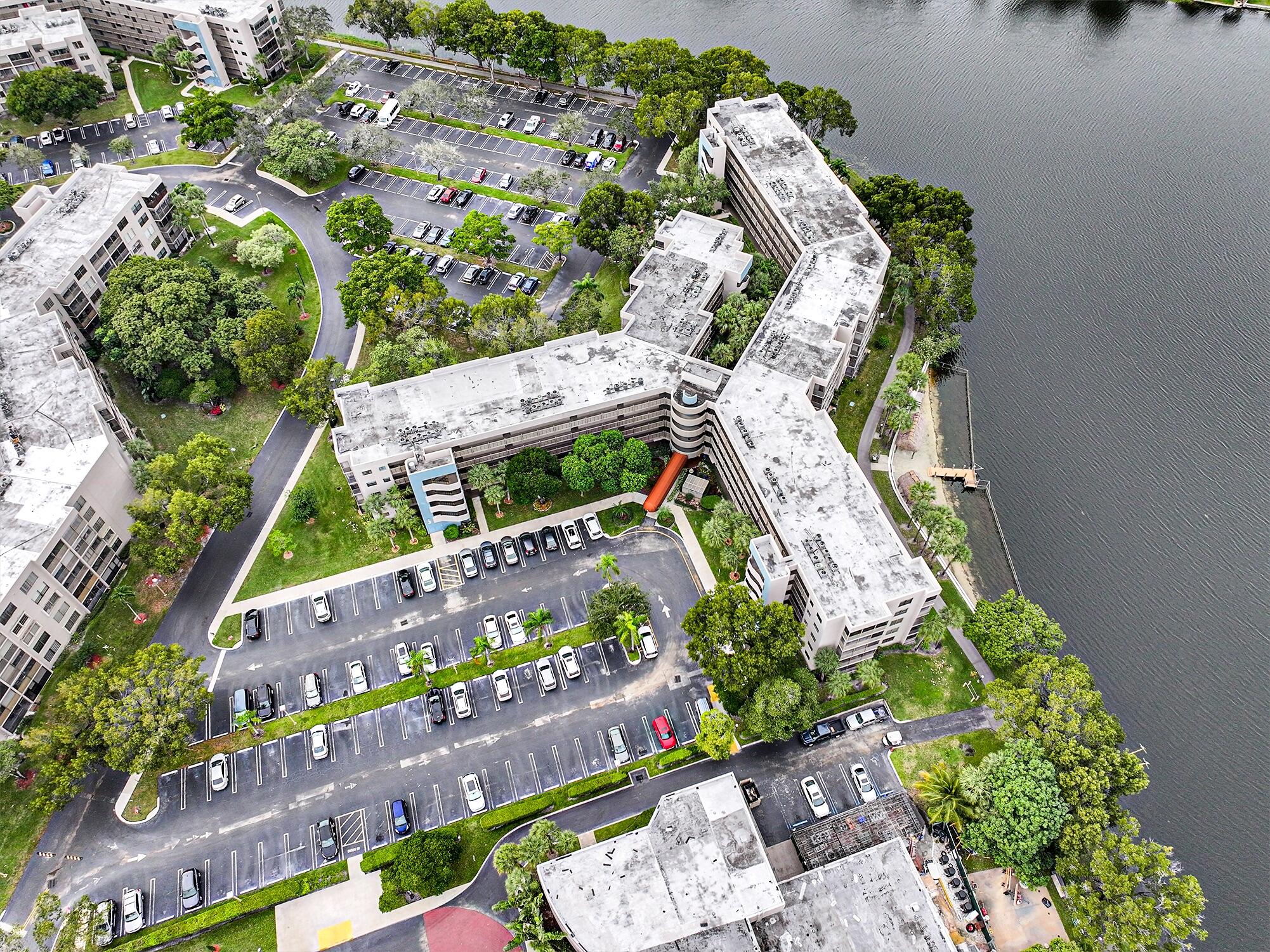 1100 Colony Point Circle, Unit 415 Pembroke Pines, FL 33026 - Photo 25 of 85 #25