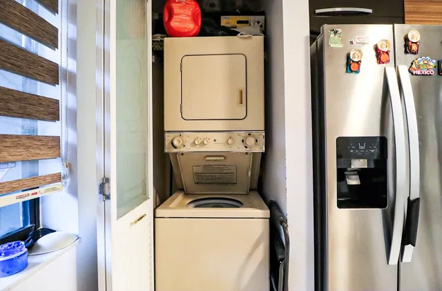 $200,000 | 1100 Colony Point Circle, Unit 415, Pembroke Pines, FL 33026