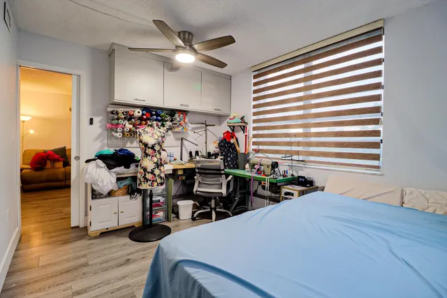 $200,000 | 1100 Colony Point Circle, Unit 415, Pembroke Pines, FL 33026