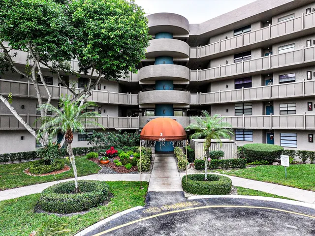 $200,000 | 1100 Colony Point Circle, Unit 415, Pembroke Pines, FL 33026