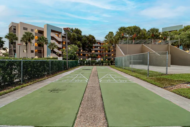$200,000 | 1100 Colony Point Circle, Unit 415, Pembroke Pines, FL 33026
