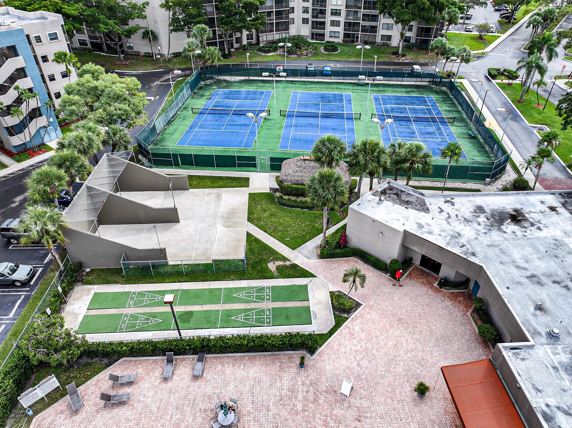 1100 Colony Point Circle, Unit 415 Pembroke Pines, FL 33026 - Photo 74 of 85 #74