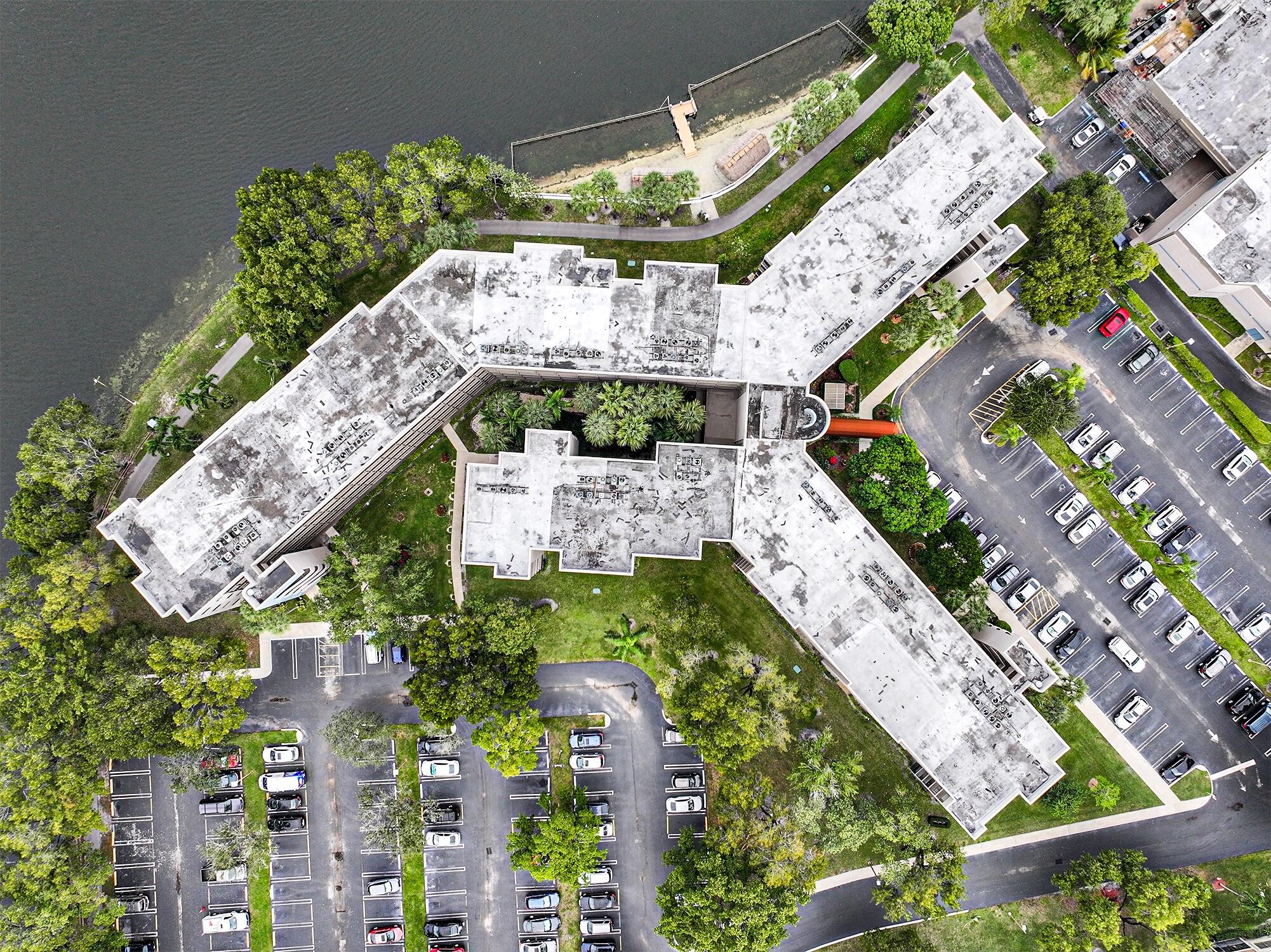 1100 Colony Point Circle, Unit 415 Pembroke Pines, FL 33026 - Photo 85 of 85 @Panoryft Photography