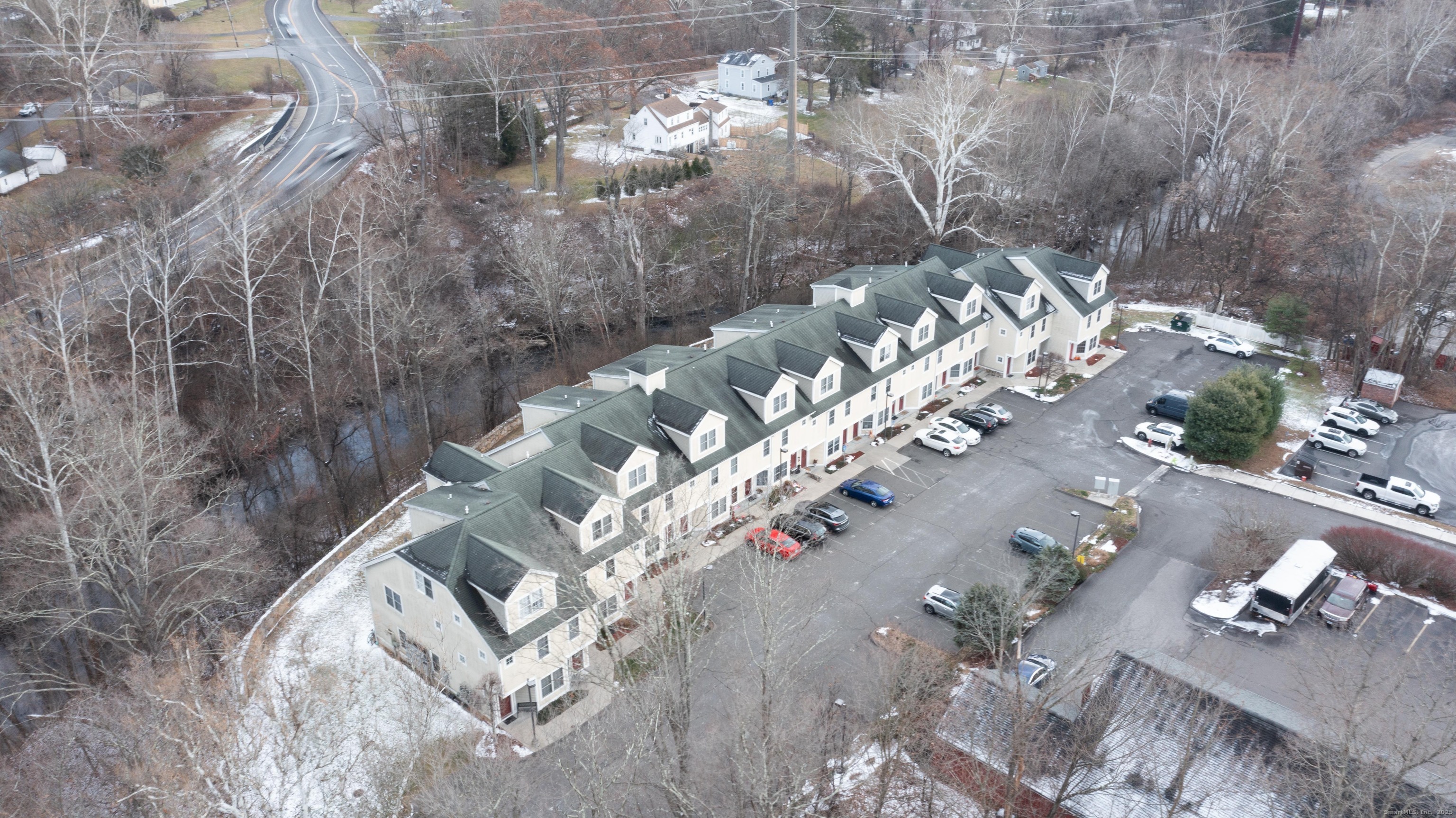 793 Federal Road, Unit 3 Brookfield, CT 06804 - Photo 29 of 30 a view of yard
