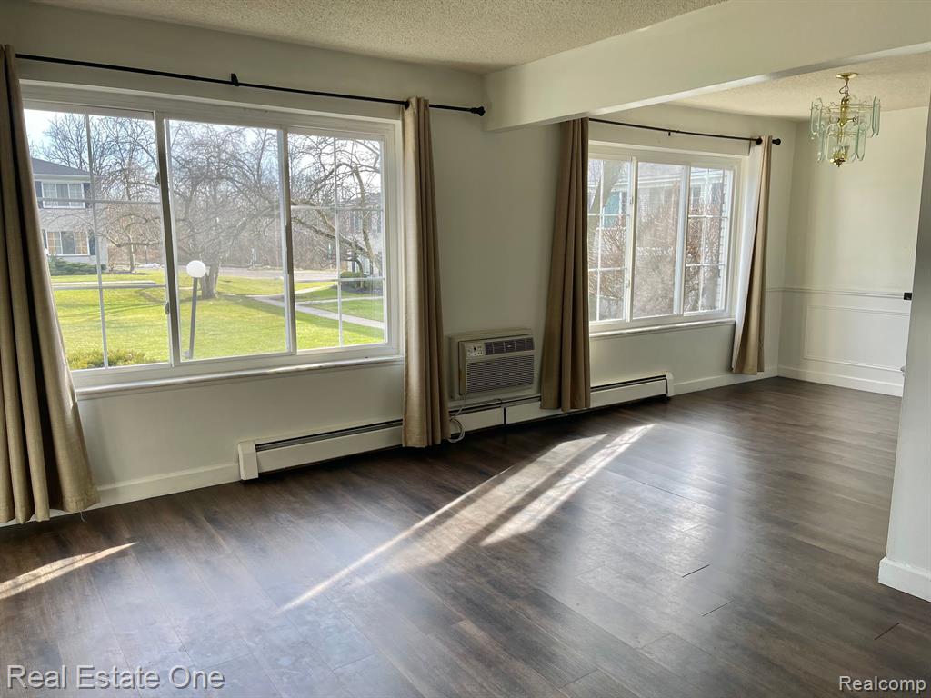 100 West Hickory Grove Road, Unit C1 Bloomfield Hills, MI 48304 - Photo 3 of 15