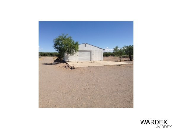 2102 Courtwright Road Mohave Valley, AZ 86440 - Photo 3 of 18 GarageShop