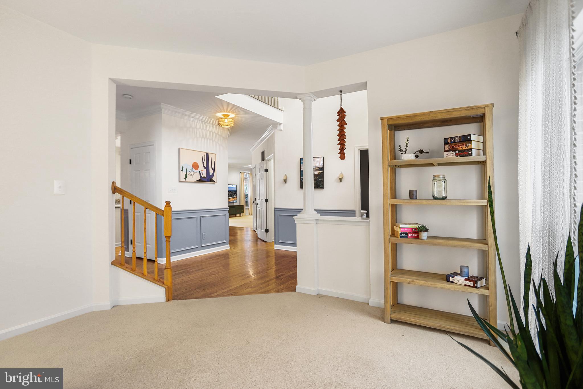 59 Huntingdon Farm Drive Glen Mills, PA 19342 - Photo 4 of 36 Inviting entryway with warm, natural light.