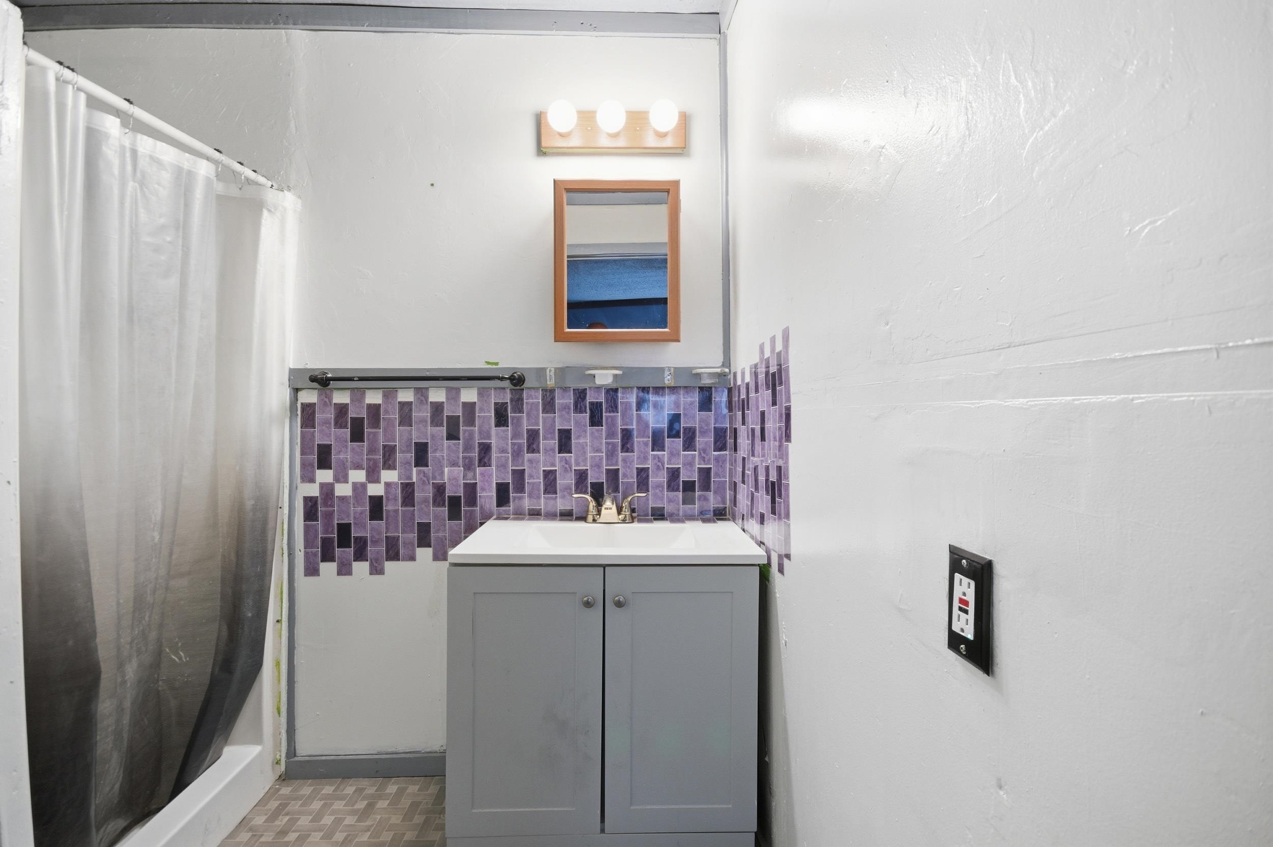 12 East Peebles Road Memphis, TN 38109 - Photo 28 of 33