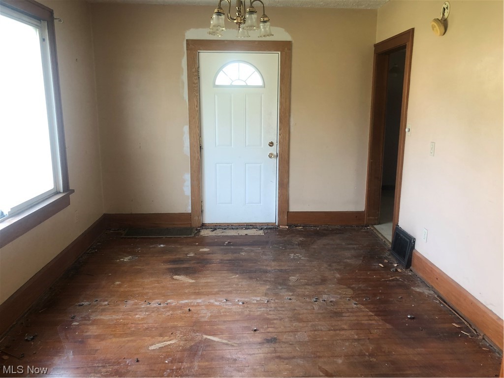841 Walnut Road Southeast Massillon, OH 44646 - Photo 9 of 24 Gallery Image 9