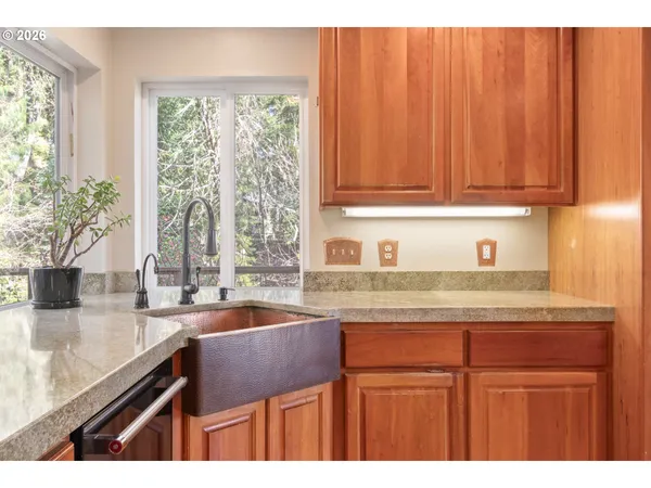 $850,000 | Monroe, Eugene, OR 97405